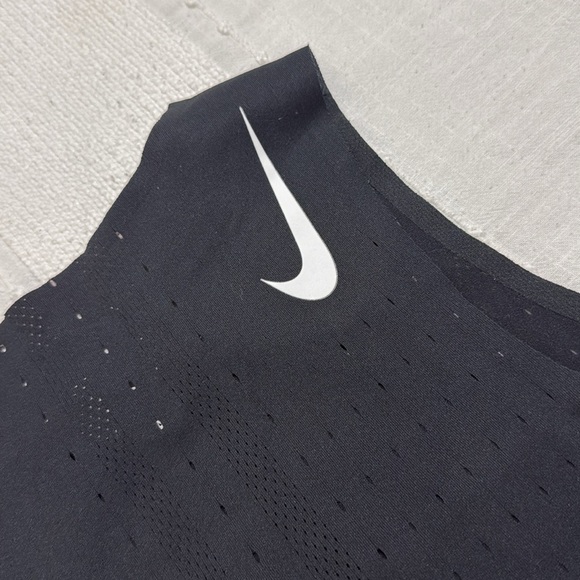 Nike Dri Fit Crop Top - Picture 6 of 6